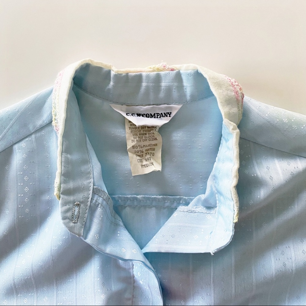 70s VTG light blue floral cottage core collar button up blouse - Picture 5 of 8